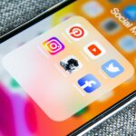Aplicaciones de redes sociales vistas desde el telefono